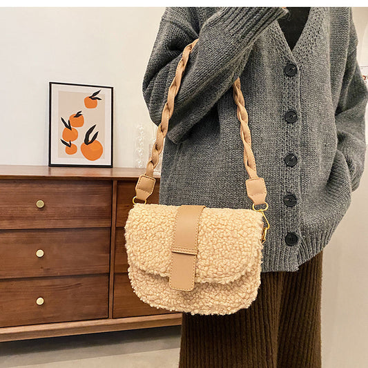 Tasche Mit Plüschfell-Details