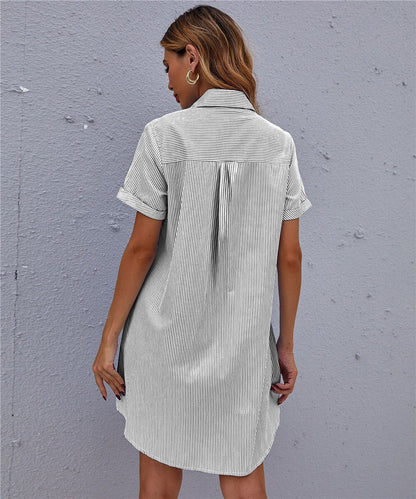 Elegantes Kurzarm-Hemdkleid