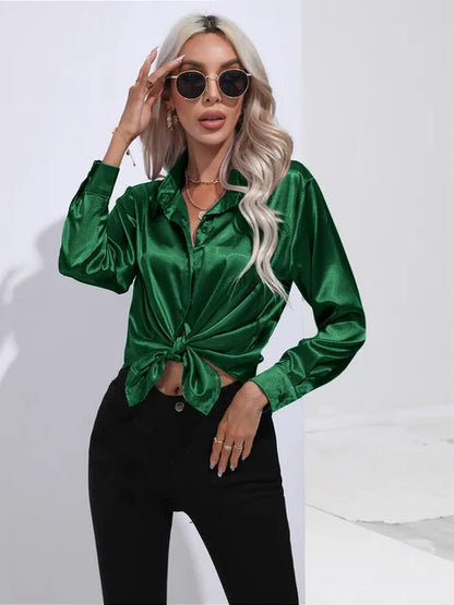 Satinhemd İm Stylischen Design