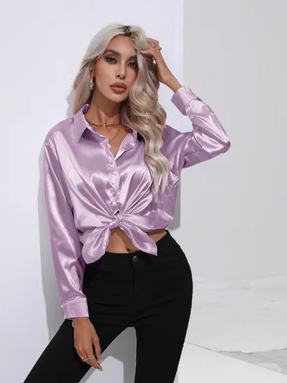 Satinhemd İm Stylischen Design