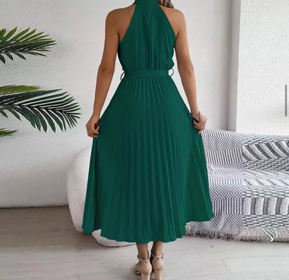 Plissiertes Crêpe-Kleid Mit Gürtel