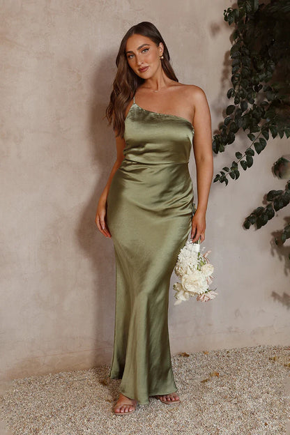 Elegantes Schulterfreies Maxikleid