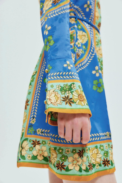 Langärmliges Minikleid Mit Blumenmuster