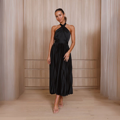 Elegantes Besticktes Neckholder-Midikleid