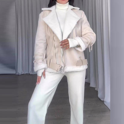 Stilvolles Design, Elegante Plüschjacke