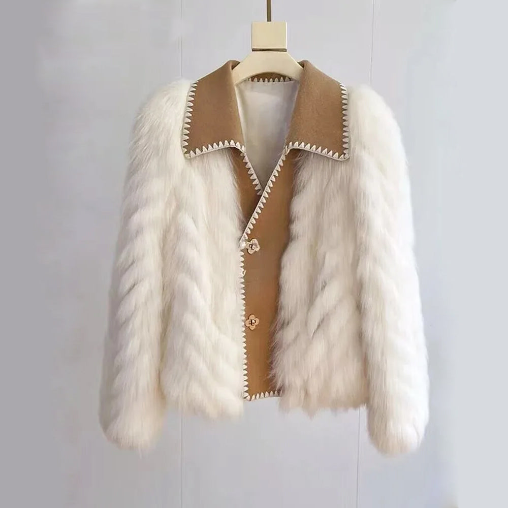 Kleine Und Weiche Vintage-Jacke