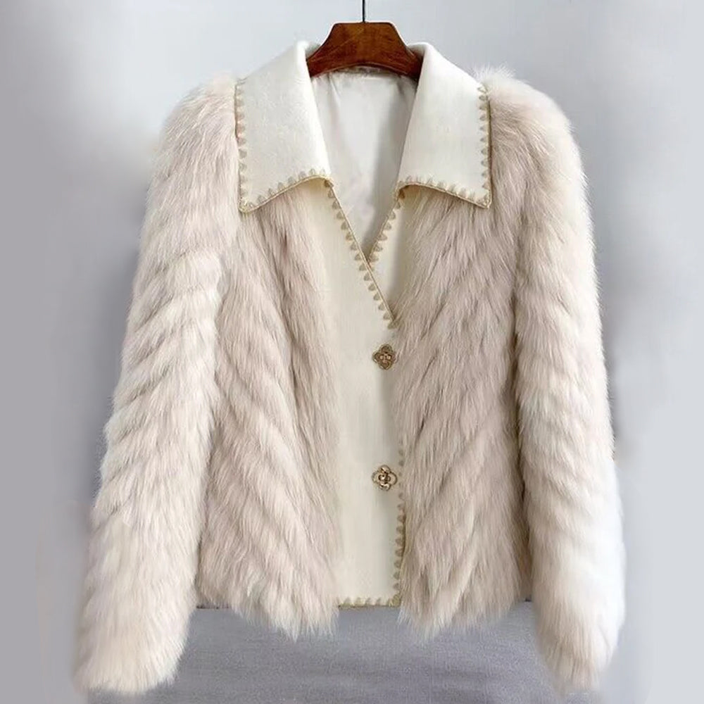 Kleine Und Weiche Vintage-Jacke