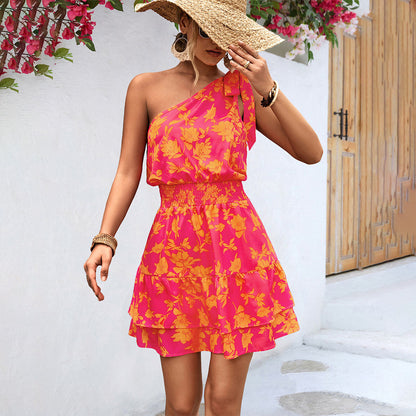 Elegantes Gemustertes Minikleid Mit Einer Schulter