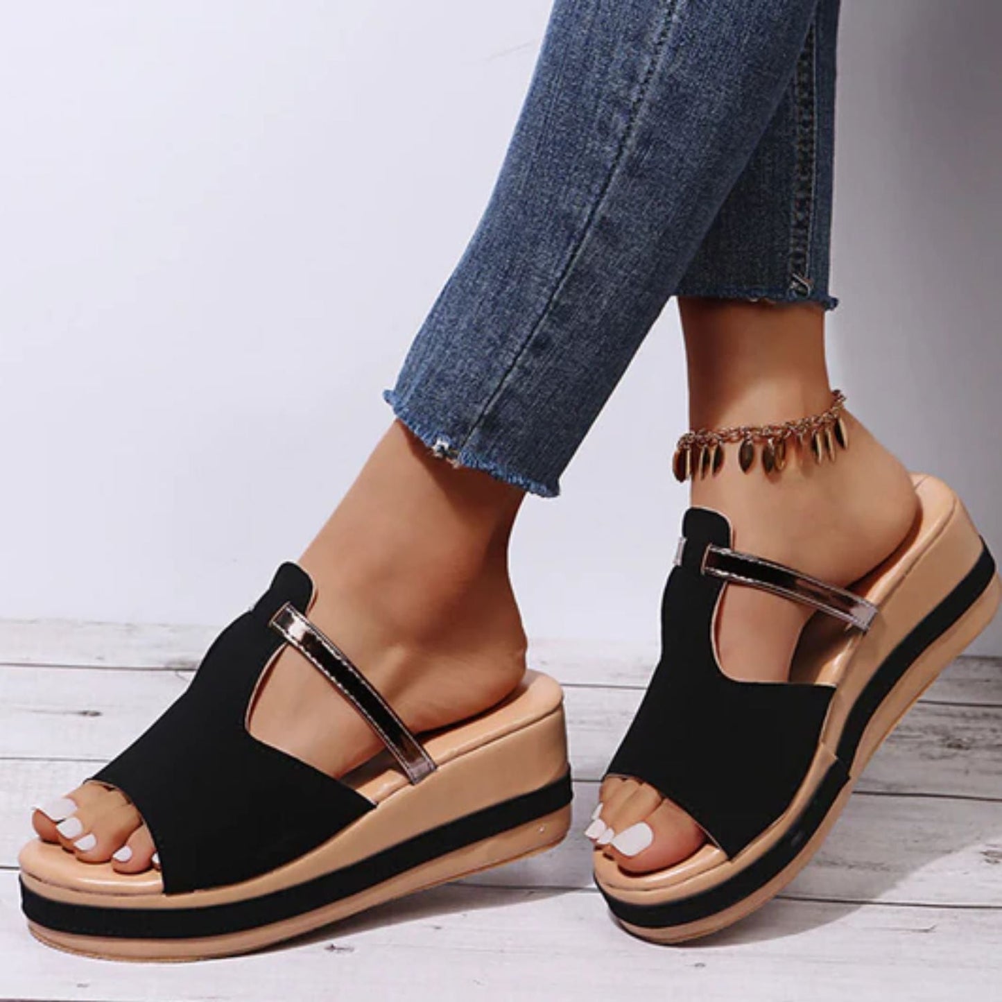 Offene Slip-On-Sandalen | Stilvolle Und Bequeme Keilsandalen