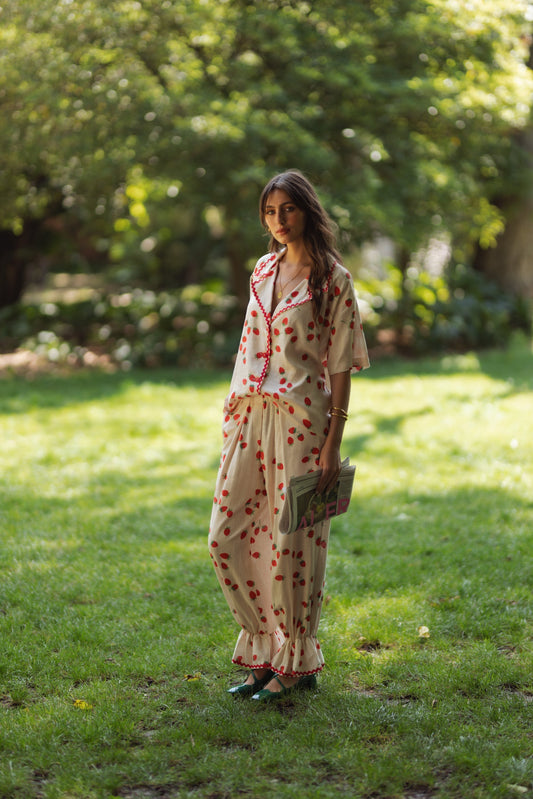 Pyjama Mit Erdbeermuster İm Stilvollen Design