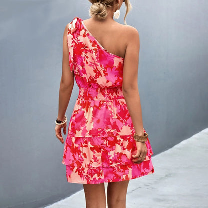 Elegantes Gemustertes Minikleid Mit Einer Schulter
