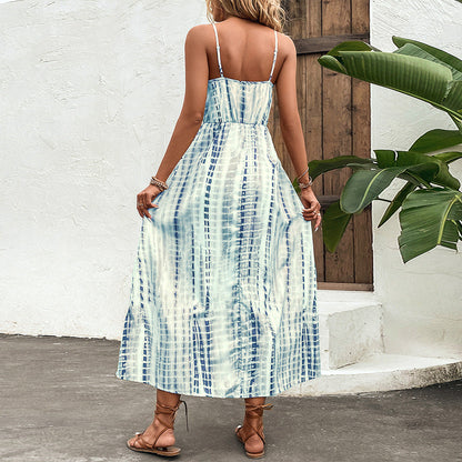 Tief Ausgeschnittenes Maxikleid Mit Dünnen Trägern