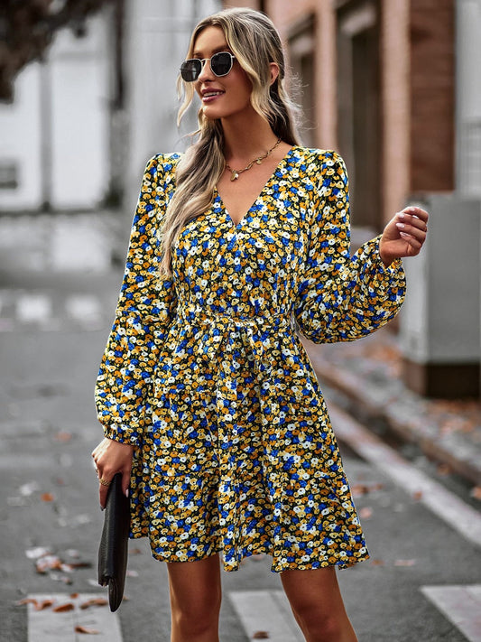 Midikleid Mit V-Ausschnitt Und Blumenmuster