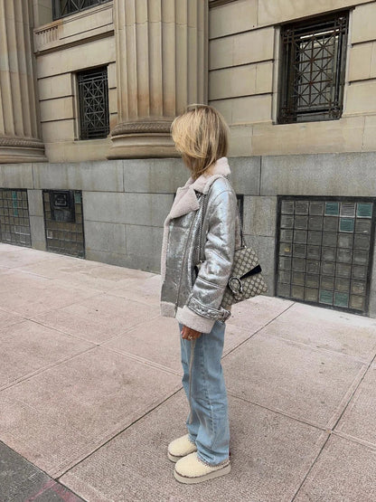 Stylische Designerjacke Mit Plüschdetails