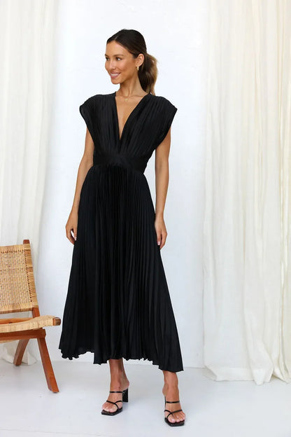 Elegantes Plisseekleid – Feminines V-Ausschnitt-Design