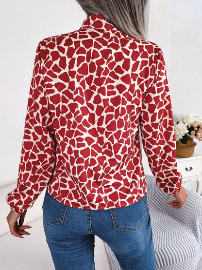 Bluse Mit Stilvollem Design Und Muster