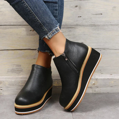 Stiefel Mit Reißverschluss İm Eleganten Design