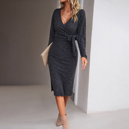 Langärmliges Midikleid Mit V-Ausschnitt