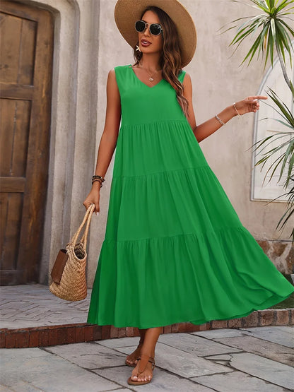 Langes Kleid Mit V-Ausschnitt Und Lockerem Schnitt Und Rüschen