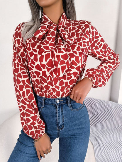 Bluse Mit Stilvollem Design Und Muster
