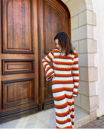 Maxikleid Mit Rundhalsausschnitt Und Langen Ärmeln