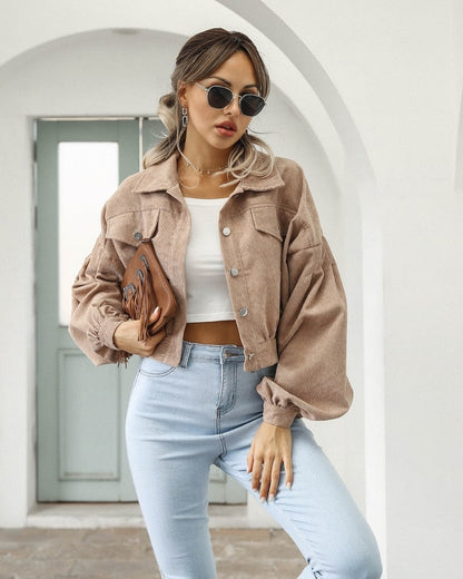 Elegante Samtjacke İm Kurzdesign