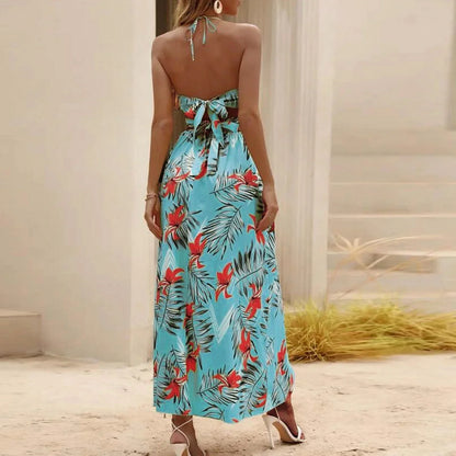 Tief Ausgeschnittenes Maxikleid Mit Schlitz