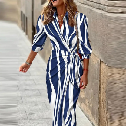 Schickes Midikleid Mit Halben Ärmeln Und Print