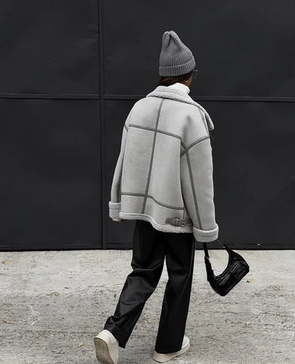 Dicker Wintermantel Mit Stilvollem Design