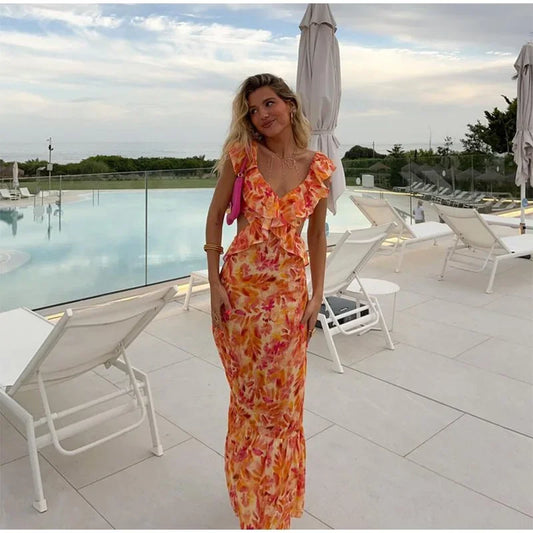 Langes Sommerkleid Mit Tiefem V-Ausschnitt Und Rüschen
