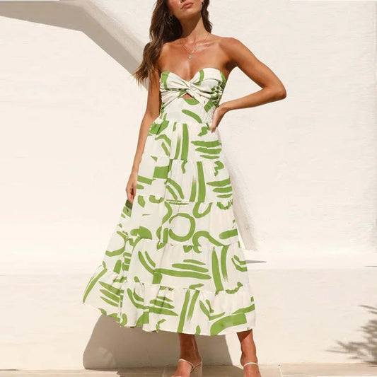 Elegantes, Tief Ausgeschnittenes Midikleid
