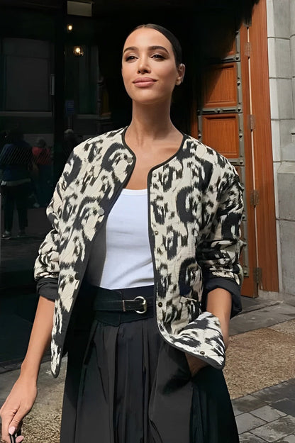 Französische Steppjacke Aus Baumwolle Mit Blumenmuster