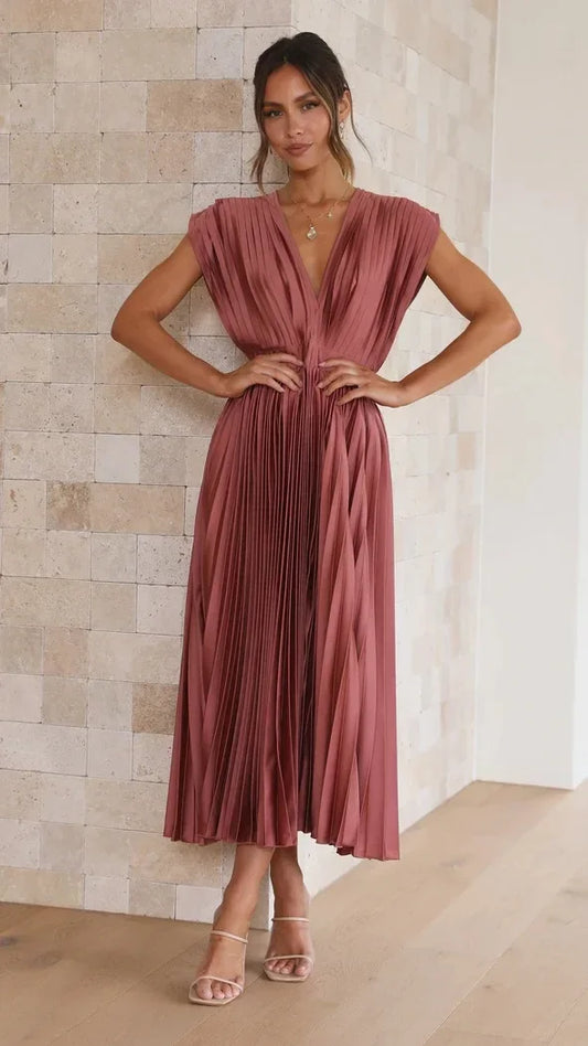 Elegantes Plisseekleid – Feminines V-Ausschnitt-Design
