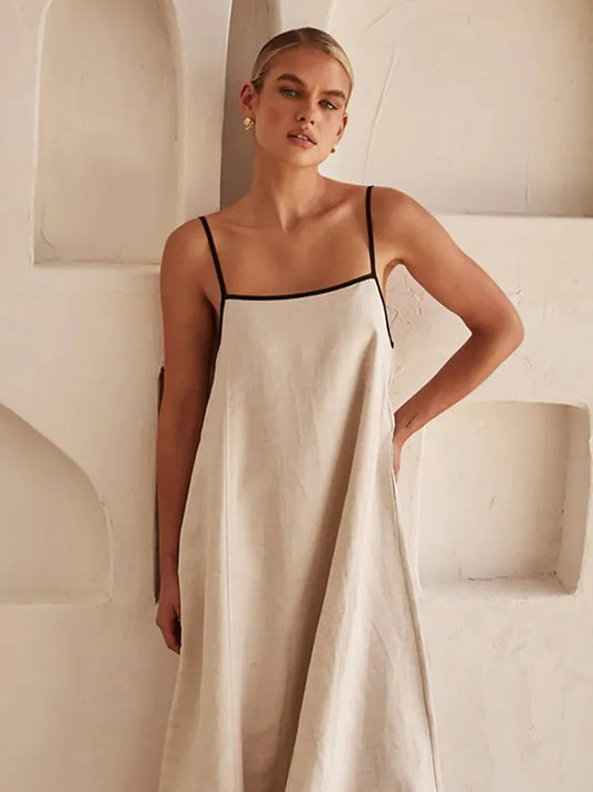 Maxikleid Mit Eckigem Ausschnitt Und Dünnen Trägern