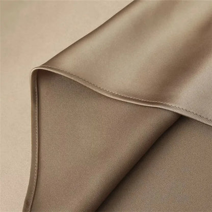 Elegantes Satin-Maxikleid