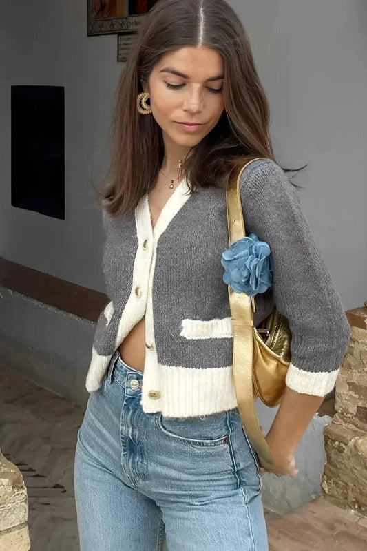Strickjacke Mit V-Ausschnitt Und Farbblock