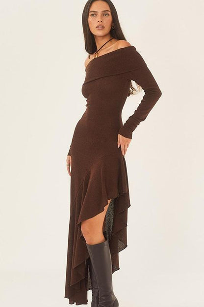 Schulterfreies, Asymmetrisches Midikleid