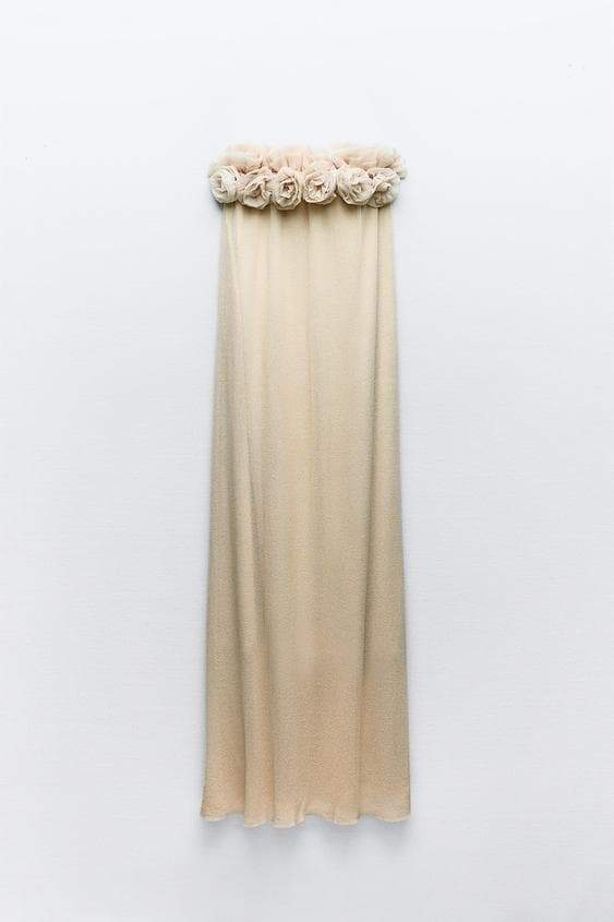 Stilvolles Und Bequemes Maxikleid Mit Floralen Details
