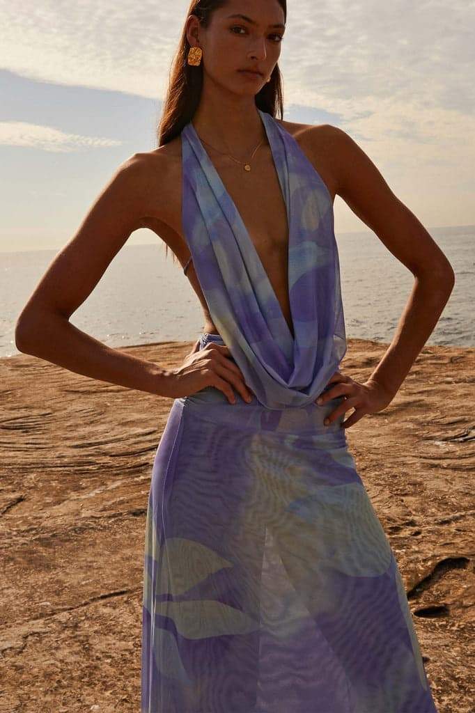 Bedrucktes Neckholder-Maxikleid