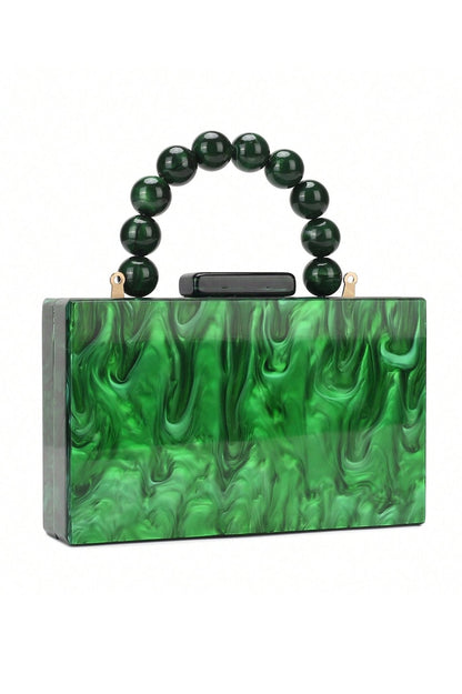 Handtasche Mit Perlenkette Und Marmormuster