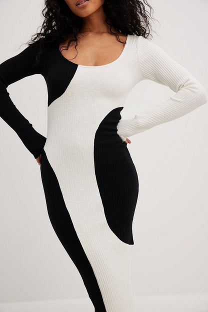 Rippstrickkleid Mit Abstraktem Muster