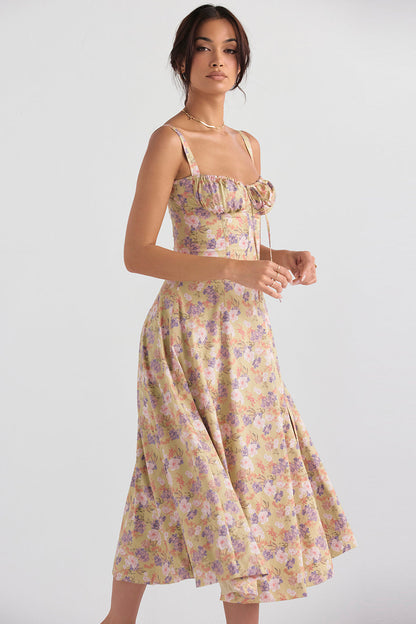 Kleid Mit Blumen-Corsagenmuster