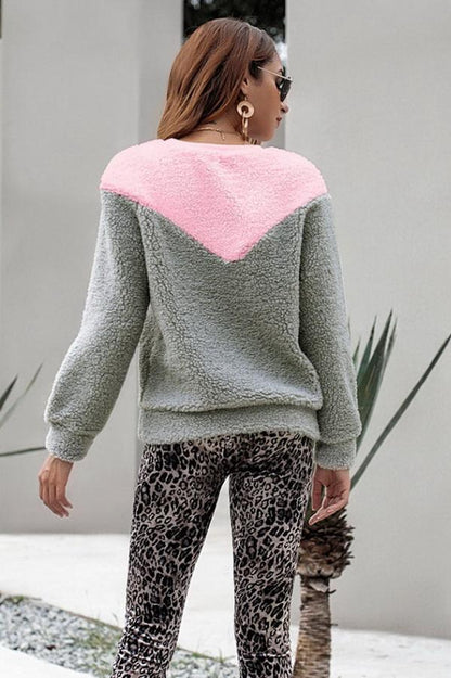 Sweatshirt Mit Stilvollem Design Und Muster