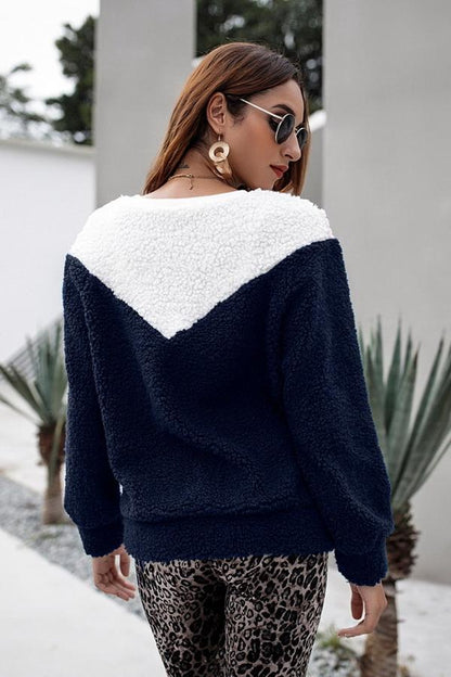 Sweatshirt Mit Stilvollem Design Und Muster