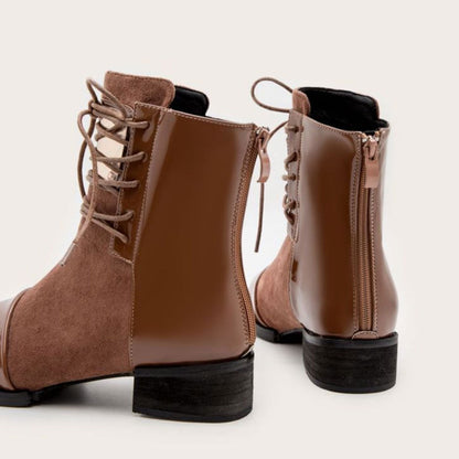 Braune Schnürstiefel Aus Kunstleder Mit Kontrastierendem Metall-Accessoire