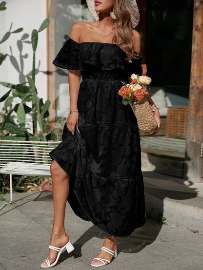 Elegantes Schulterfreies Midikleid
