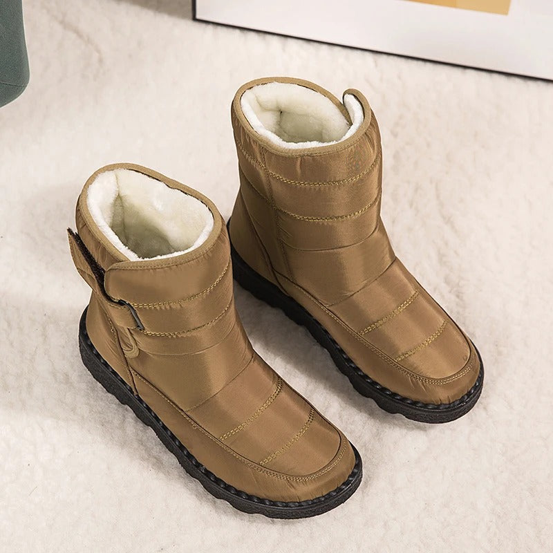 Dicke Plüsch-Winterstiefel