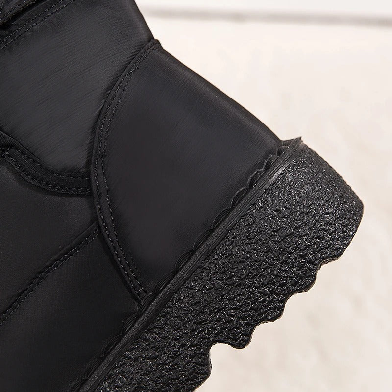 Dicke Plüsch-Winterstiefel