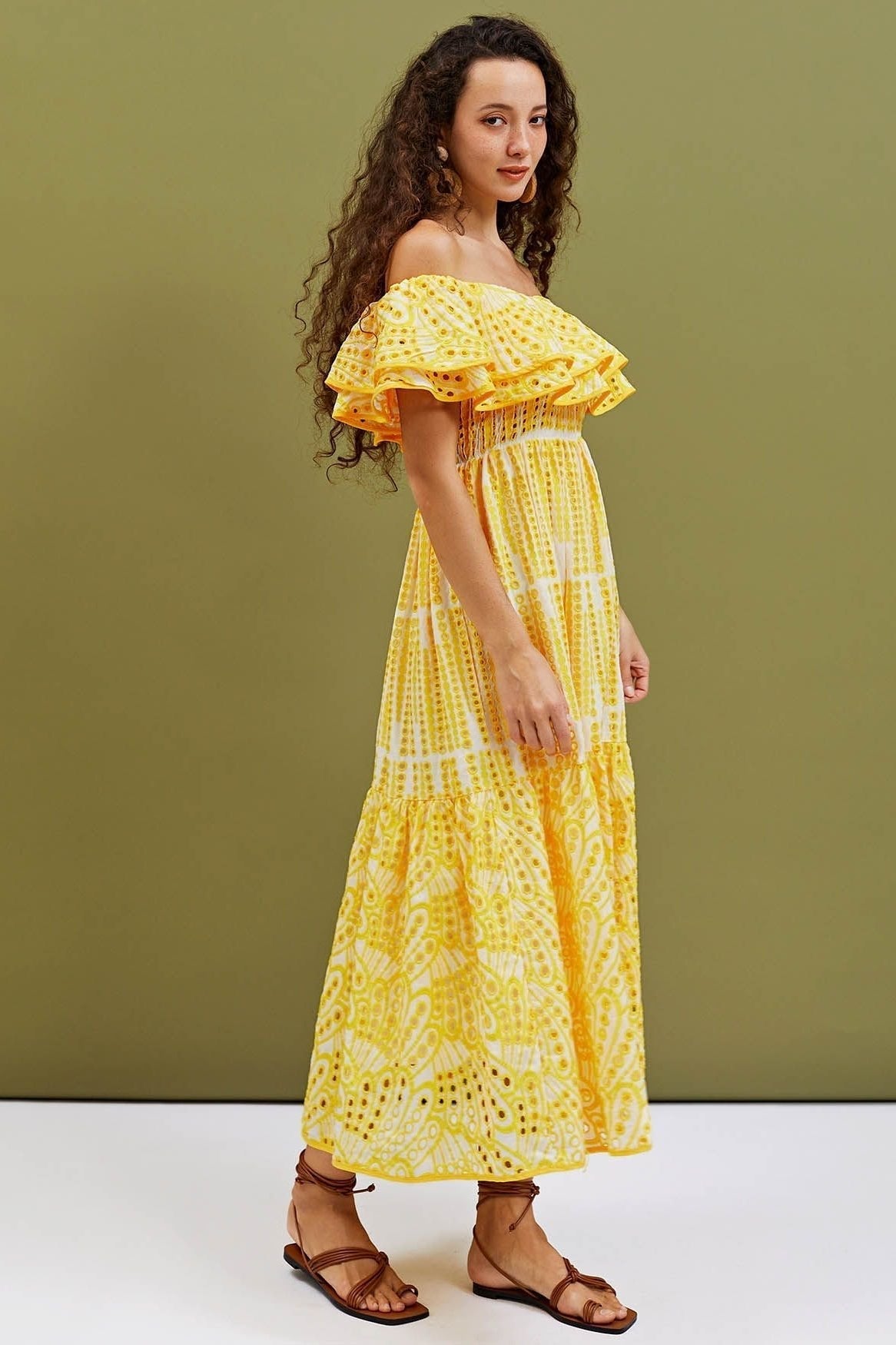 Schulterfreies Midikleid İn A-Linie