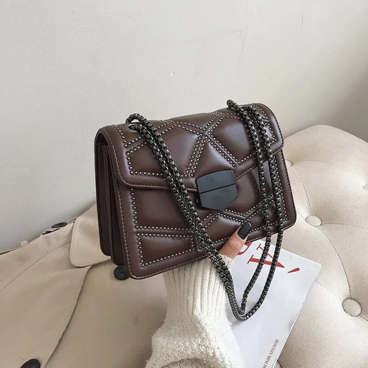Stilvolles Design, Bestickte Tasche